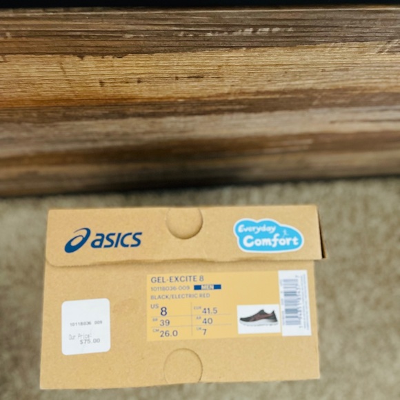 ASICS running shoes - Picture 3 of 8